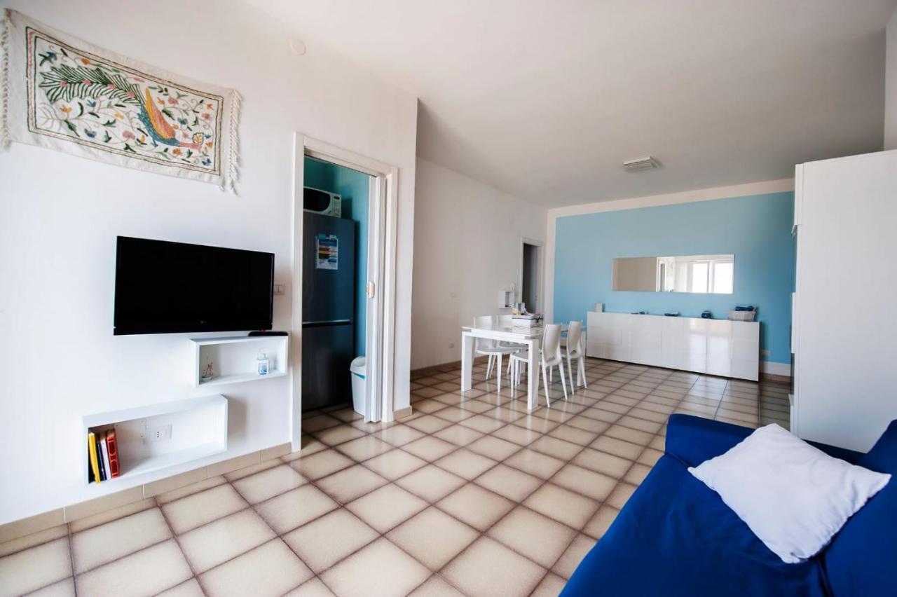 Apartment Overlooking The Sea With A View Of Old Gallipoli And The Whole Bay 外观 照片